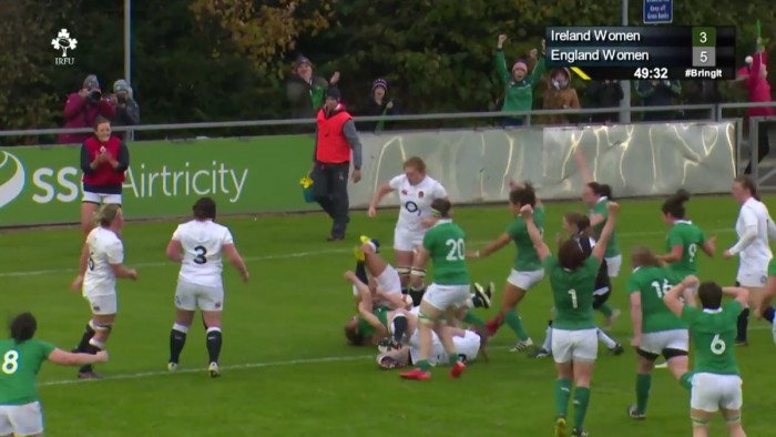 England win narrowly in Dublin