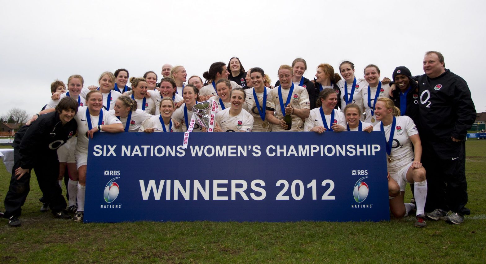 Seventh title for record-breaking England