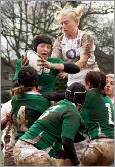 Opening blitz helps England to victory