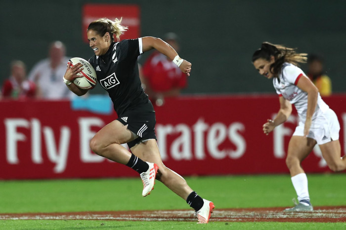 Kayla McAlister joins Barbarians squad